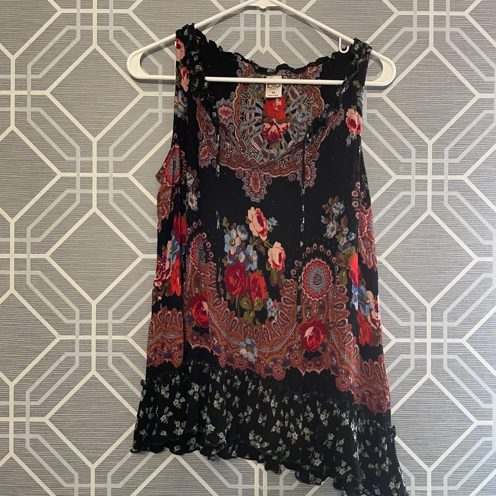 Bila Decorative Tank Top